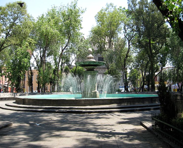 Plaza de Loreto fountain
