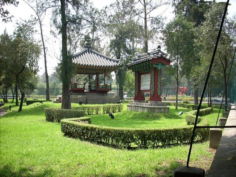 Jardín de Adultos Mayores “Euquerio Guerrero” y Pabellón Coreano