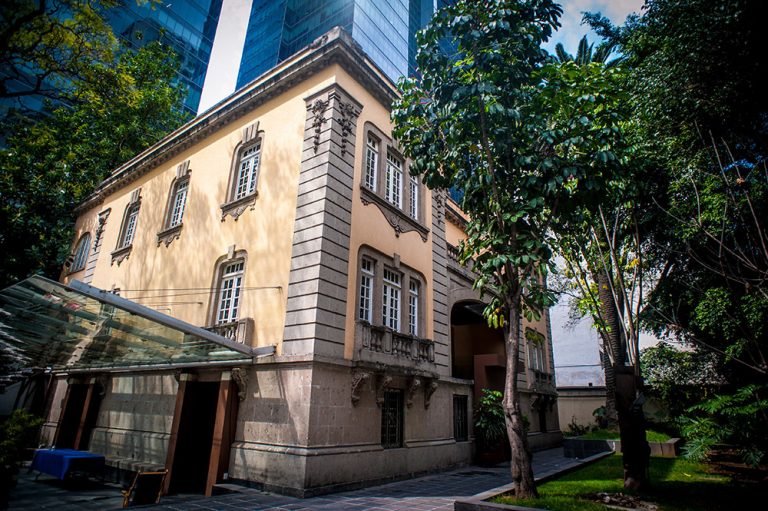 Casa de Francia Cultural Center