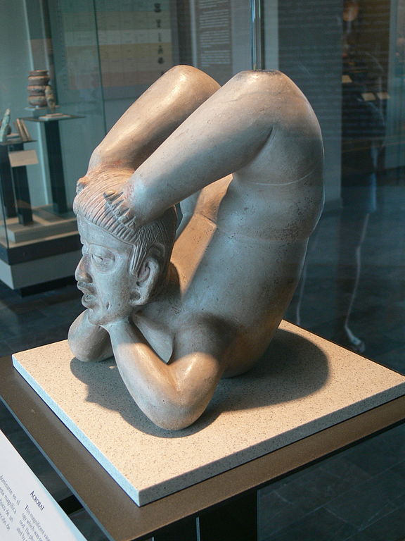 An Acrobat from the early Tlatilco Culture. 