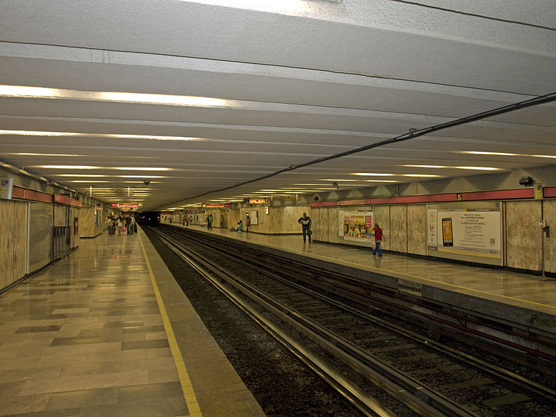 Metro Cuauhtémoc > >