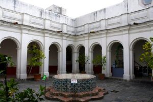 Museo de el Carmen: Temple and Monastery