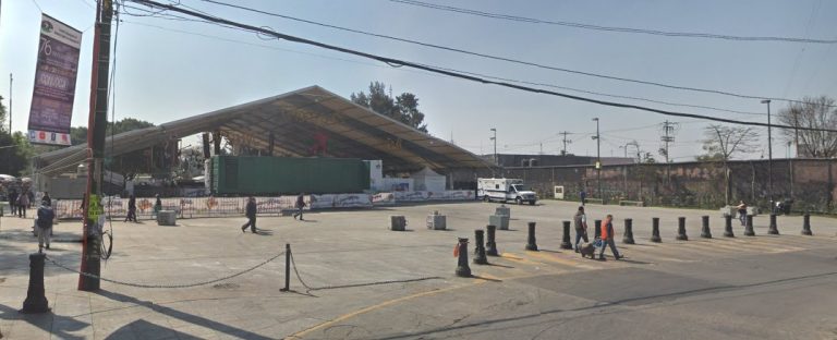 Macroplaza Cuitláhuac y zócalo de Iztapalapa