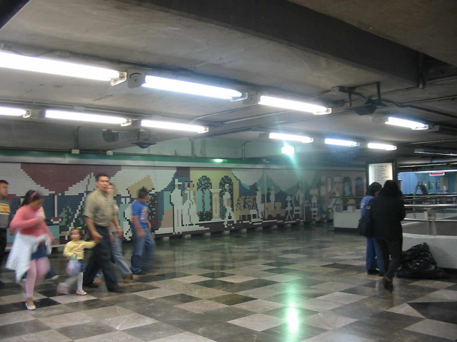 Metro Lagunilla 