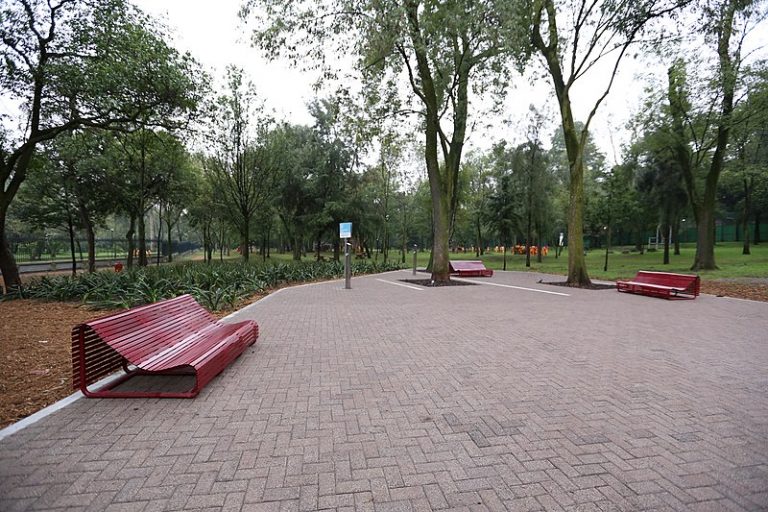 Parque infantil “La Hormiga”