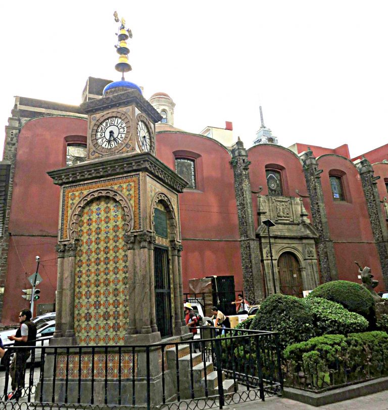 Reloj Otomano / Plaza del Colegio de Niñas
