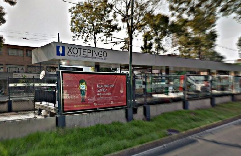 Estación Xotepingo del Tren Ligero