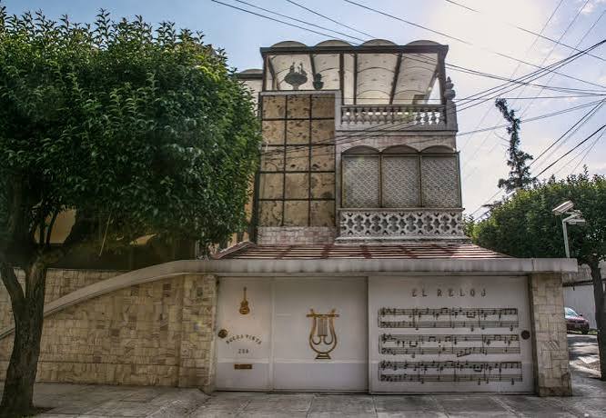 Casa del Bolero Roberto Cantoral