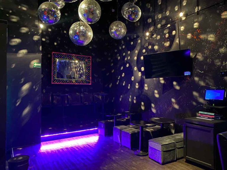 Neon Discoteque
